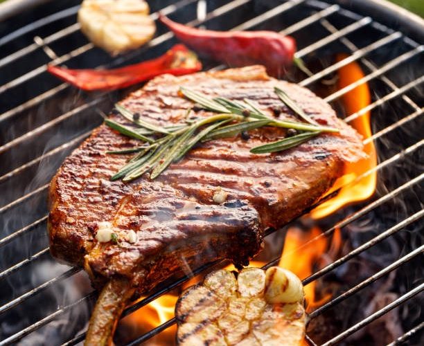 Traditional Corned Beef: Irish Recipe & Serving Ideas